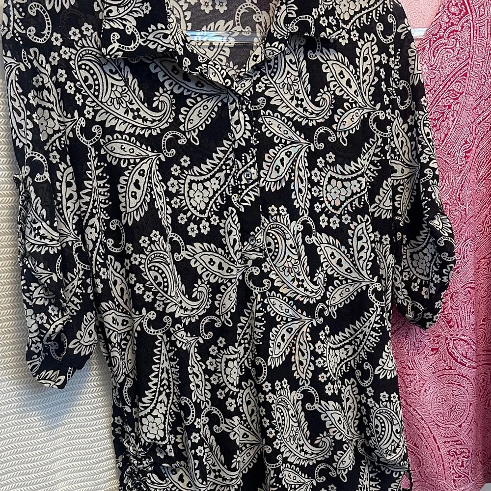 Women's Mixed Pattern Tops Set of 4 Size XL - Picture 8 of 14